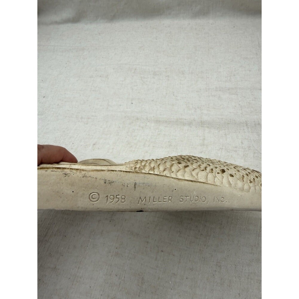 Vintage 1958 Miller Studio Goldfish Wall Plaque Chalkware Fish Decor MCM - Picture 3 of 9